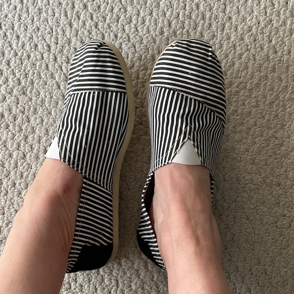 NWT Zebra striped shoes size 8.5